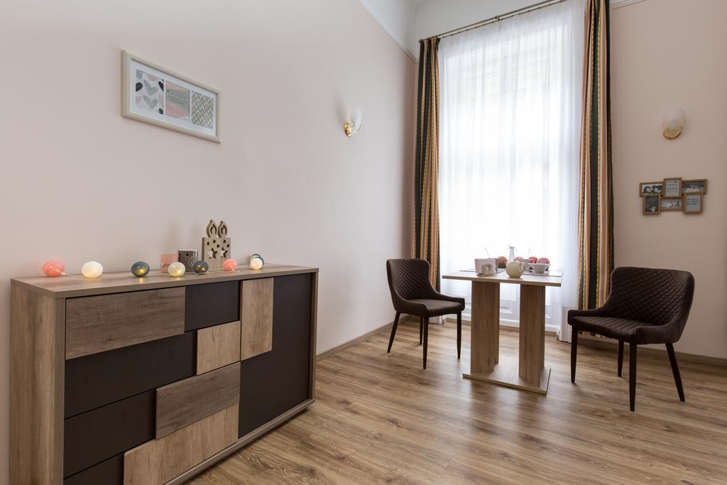 Bpm: Dob70 Classic Apartment In Downtown Budapest Camera foto